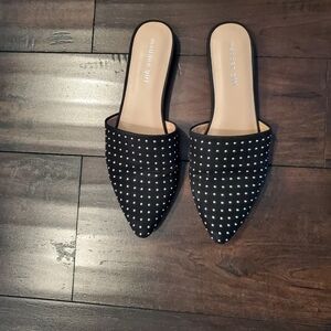Madden Girl Slip On Flats Black With Small Studs Size 10